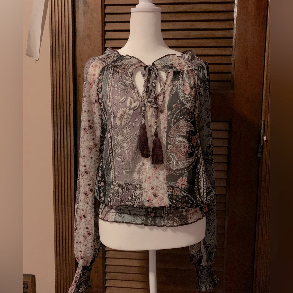 🎀 💗 Venus bohemian shiny size 2 blouse